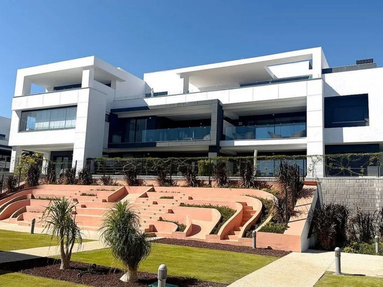 Apartment for Sale in Selwo, Malaga 11