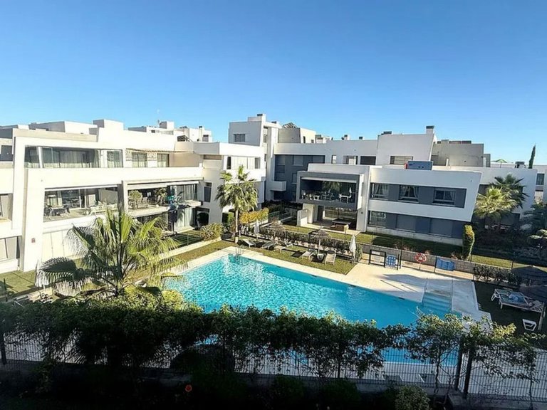 Apartment for Sale in Selwo, Malaga 2