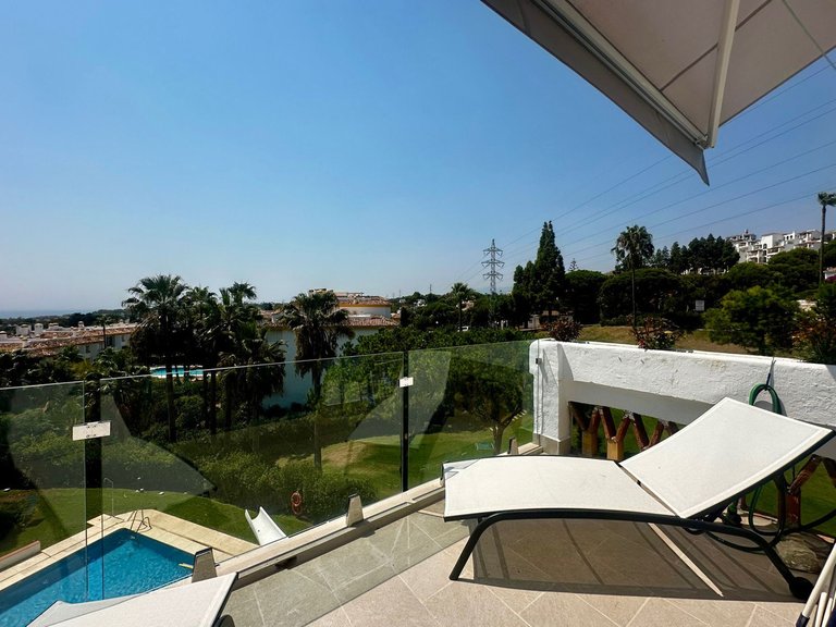 Villa for Sale in Calahonda, Malaga 1