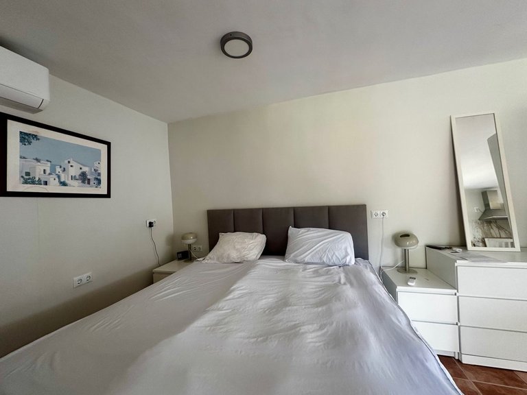 Villa for Sale in Calahonda, Malaga 16