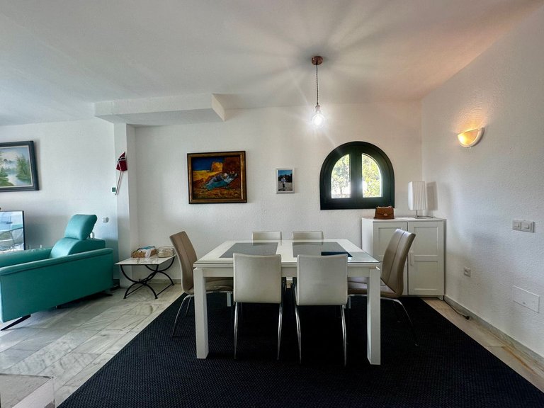 Villa for Sale in Calahonda, Malaga 9