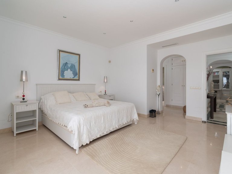 Apartment for Sale in Fuengirola, Malaga 12