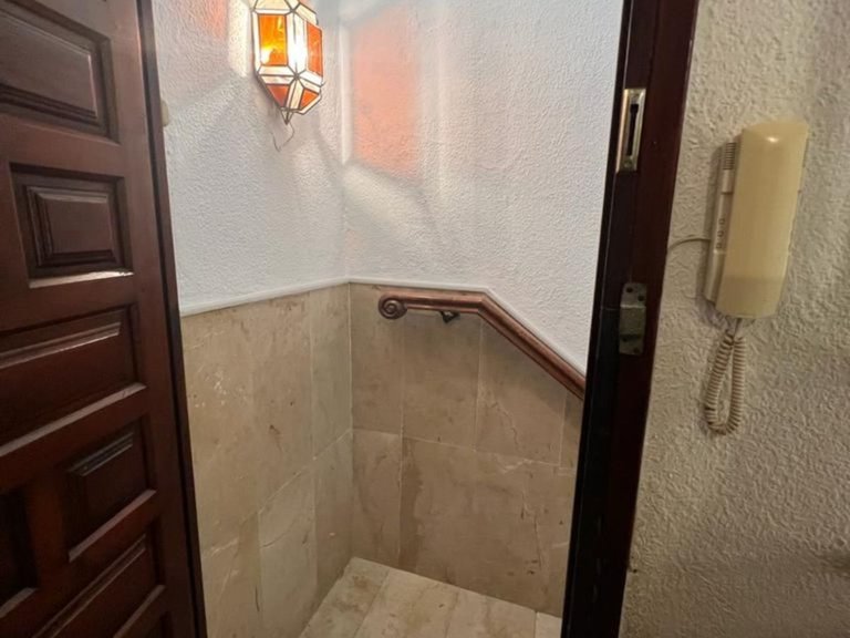 Villa for Sale in Estepona, Malaga 25