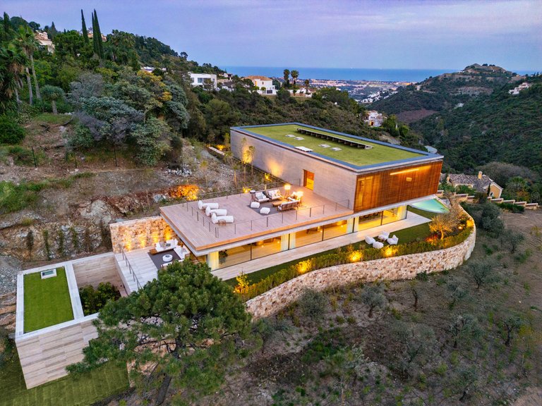 Villa for Sale in Costa del Sol El Madroñal, Malaga 45