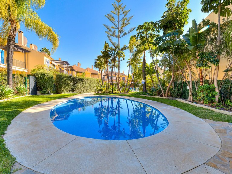 Villa for Sale in San Pedro De Alcántara, Malaga 26