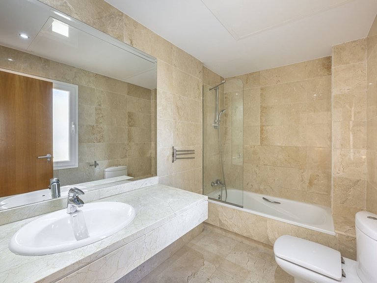 Apartment for Sale in Estepona, Malaga 14