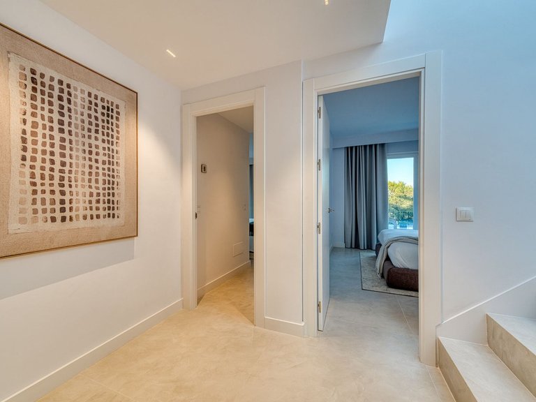 Villa for Sale in La Quinta, Malaga 21