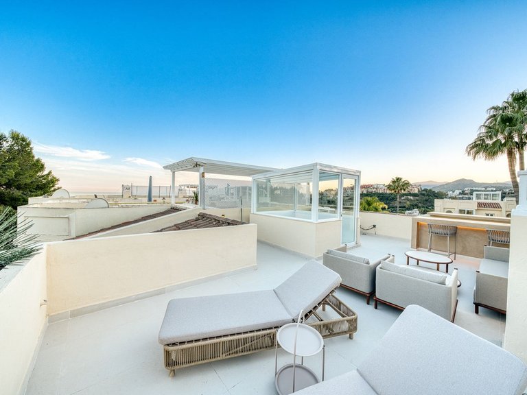 Villa for Sale in La Quinta, Malaga 40