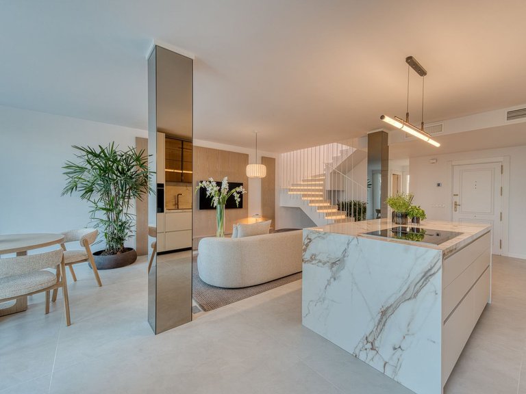 Villa for Sale in La Quinta, Malaga 5