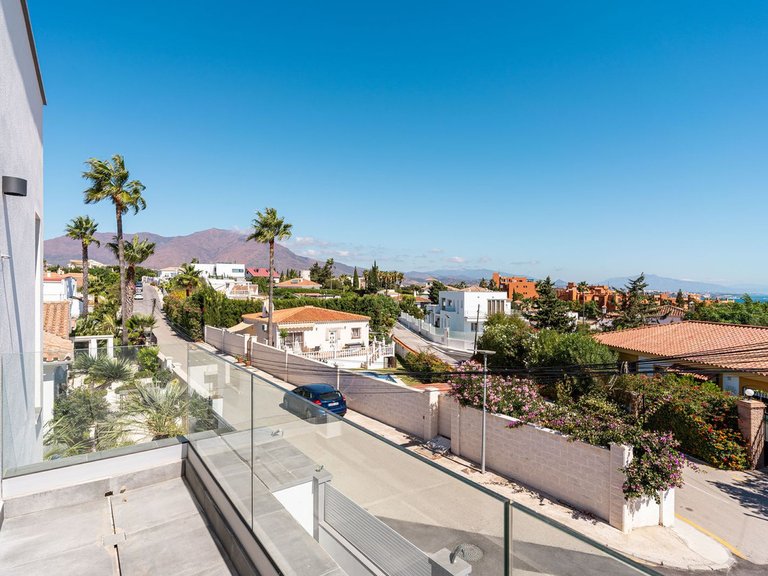 Villa for Sale in Estepona, Malaga 21
