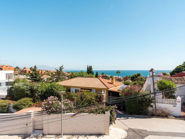 Villa for Sale in Estepona, Malaga 26