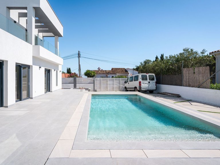 Villa for Sale in Estepona, Malaga 32