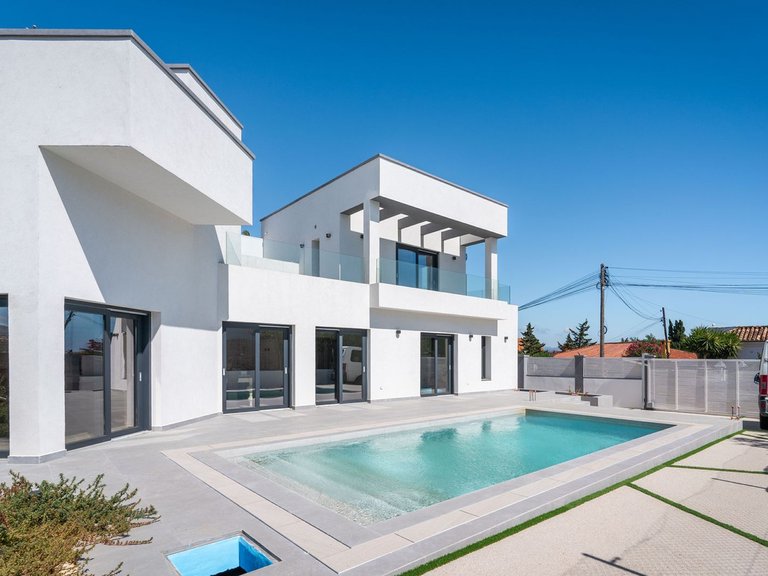 Villa for Sale in Estepona, Malaga 33
