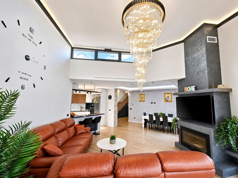 Villa for Sale in Estepona, Malaga 4