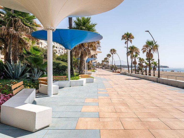 Villa for Sale in Estepona, Malaga 43