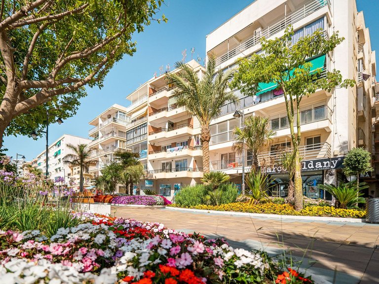 Villa for Sale in Estepona, Malaga 45