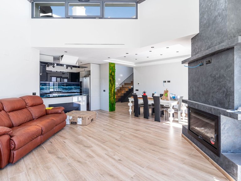 Villa for Sale in Estepona, Malaga 6