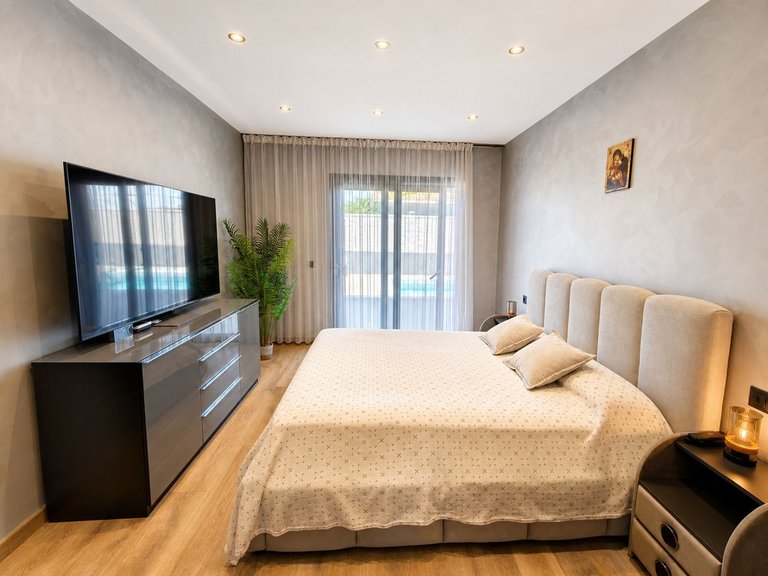 Villa for Sale in Estepona, Malaga 9