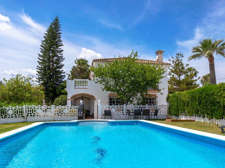 Villa for Sale in Alhaurín De La Torre, Malaga 33