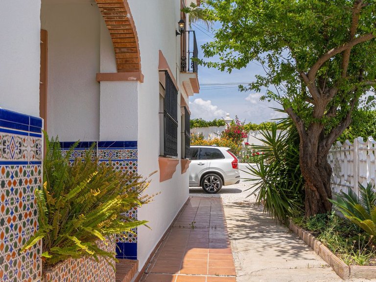 Villa for Sale in Alhaurín De La Torre, Malaga 40