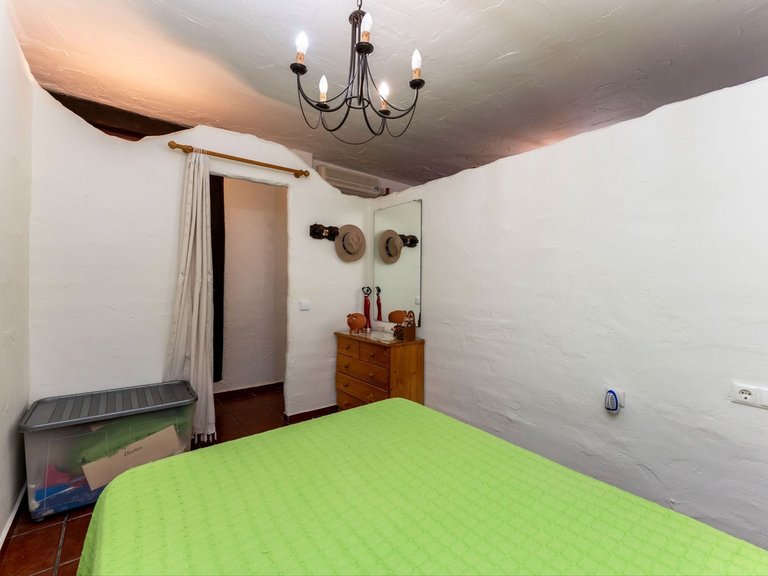 Villa for Sale in Coín, Malaga 13