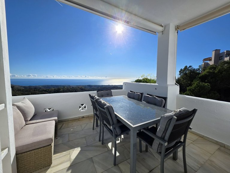 Apartment for Sale in La Mairena, Malaga 3