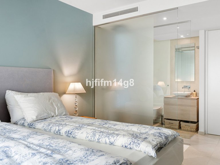Apartment for Sale in Nueva Andalucía, Malaga 12