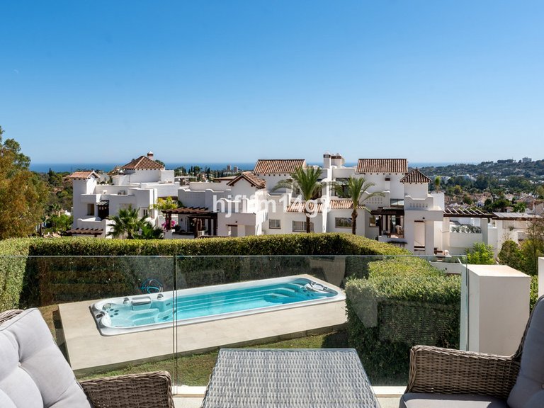 Apartment for Sale in Nueva Andalucía, Malaga 3
