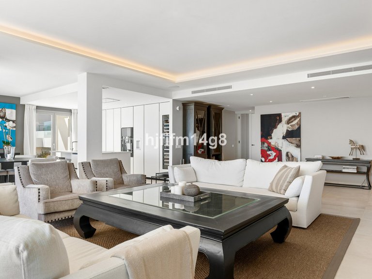 Apartment for Sale in Nueva Andalucía, Malaga 7