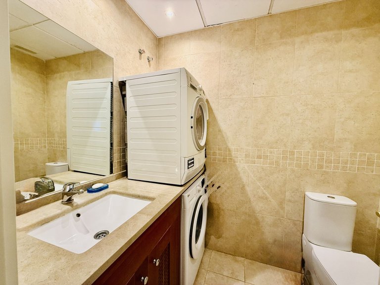 Villa for Sale in Alhaurín De La Torre, Malaga 11