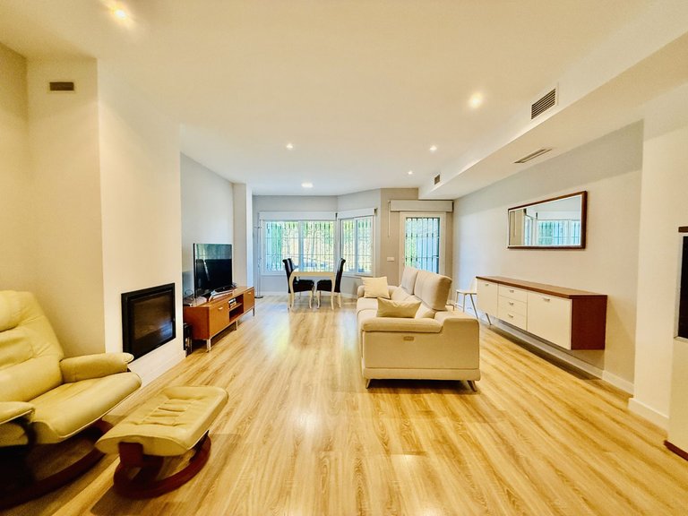 Villa for Sale in Alhaurín De La Torre, Malaga 7