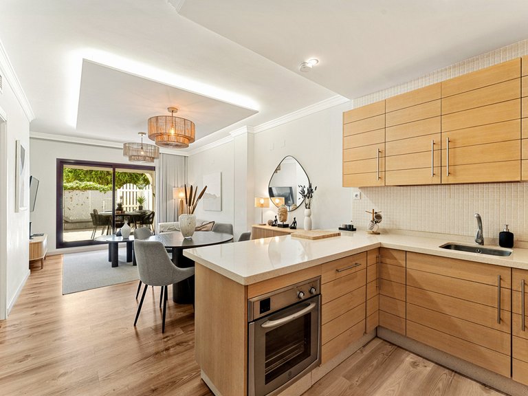 Apartment for Sale in San Pedro De Alcántara, Malaga 19