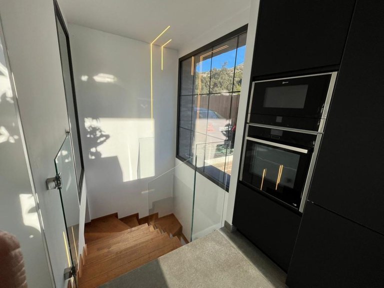 Villa for Sale in Benalmadena, Malaga 9