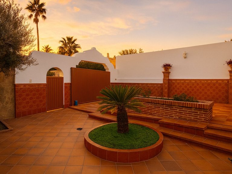 Villa for Sale in Torremolinos, Malaga 31