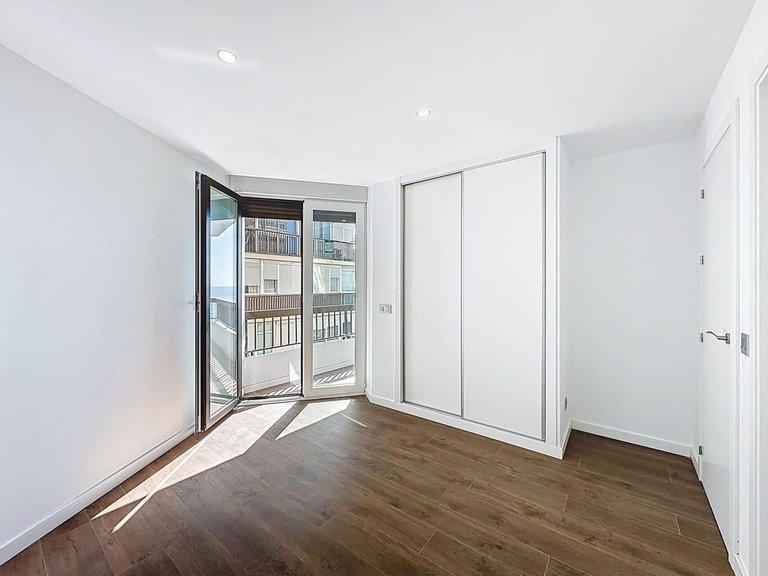 Apartment for Sale in Malagueta, Malaga 15