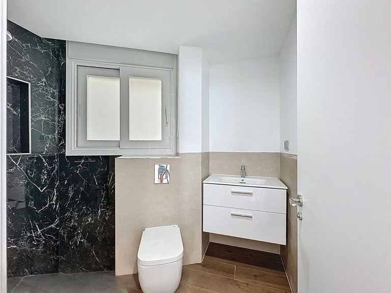 Apartment for Sale in Malagueta, Malaga 16