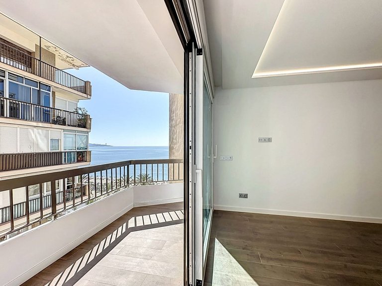 Apartment for Sale in Malagueta, Malaga 6
