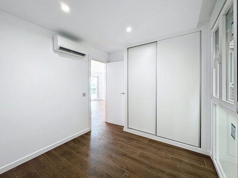 Apartment for Sale in Malagueta, Malaga 9