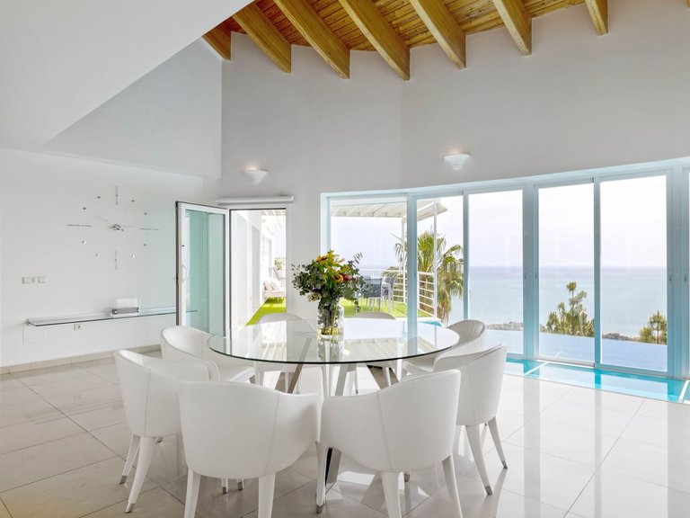 Villa for Sale in Benalmadena Costa, Malaga 10
