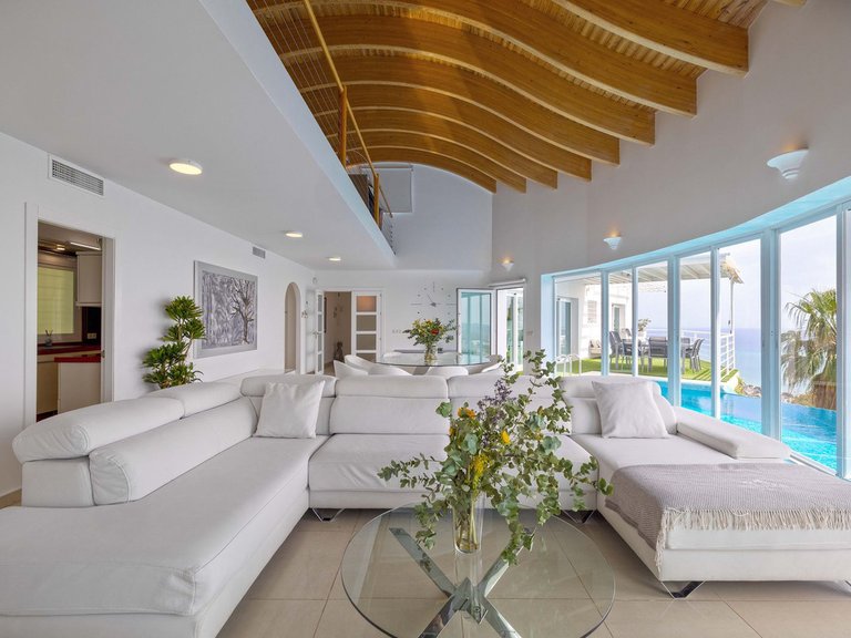 Villa for Sale in Benalmadena Costa, Malaga 16