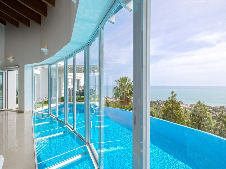 Villa for Sale in Benalmadena Costa, Malaga 3