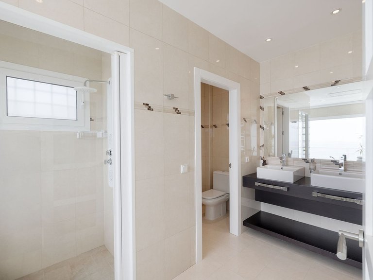 Villa for Sale in Benalmadena Costa, Malaga 30
