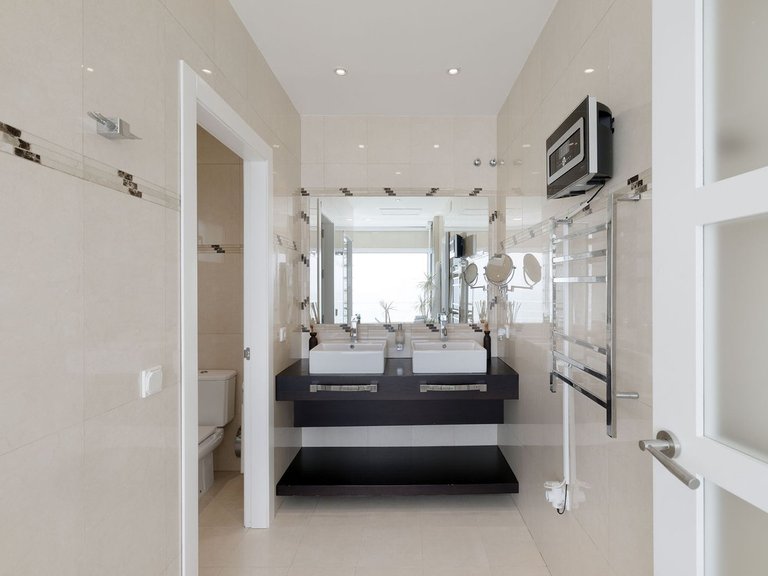 Villa for Sale in Benalmadena Costa, Malaga 31