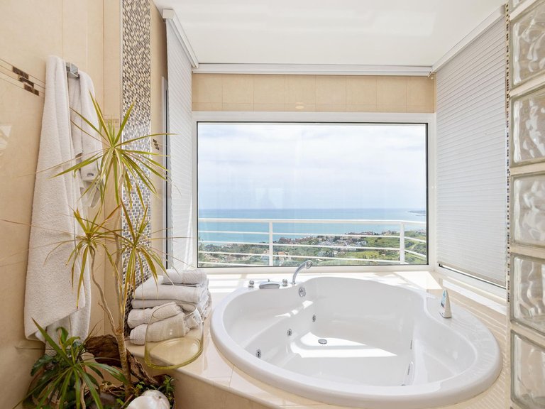 Villa for Sale in Benalmadena Costa, Malaga 33