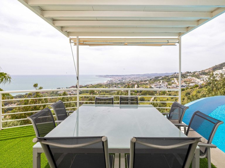 Villa for Sale in Benalmadena Costa, Malaga 42