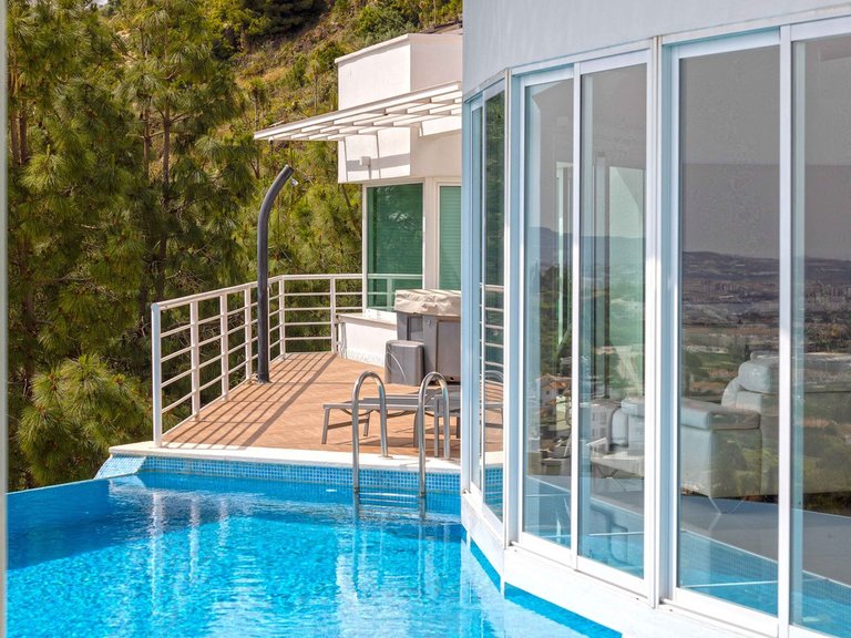 Villa for Sale in Benalmadena Costa, Malaga 69