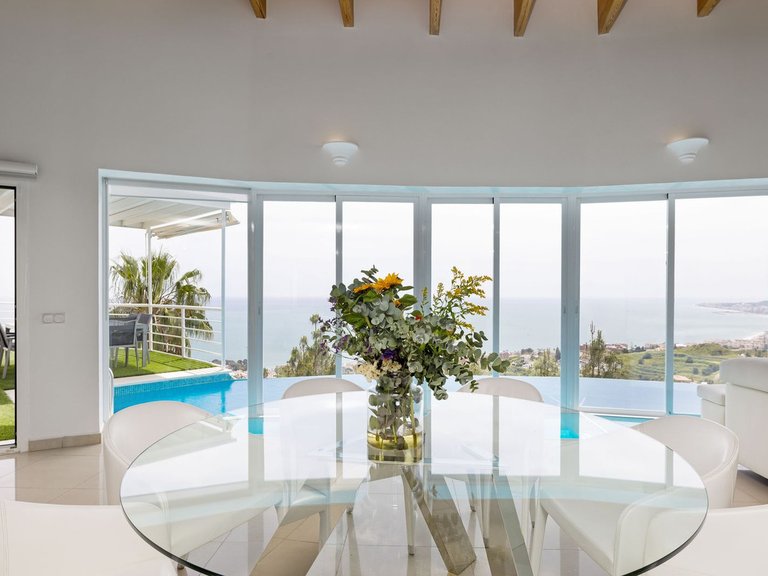 Villa for Sale in Benalmadena Costa, Malaga 8