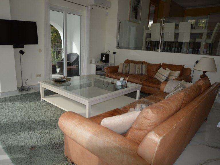 Villa for Sale in Estepona, Malaga 4