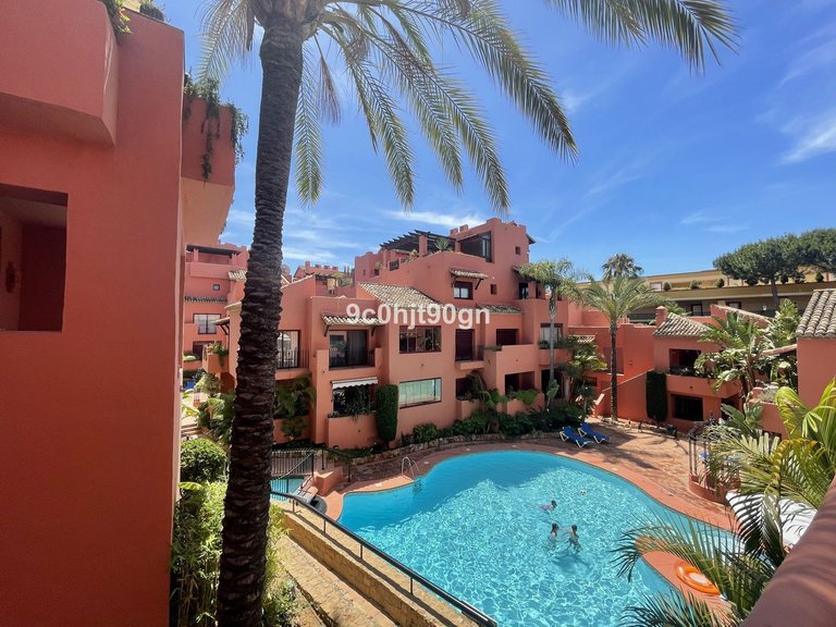 Apartment for Sale in Elviria, Malaga 27