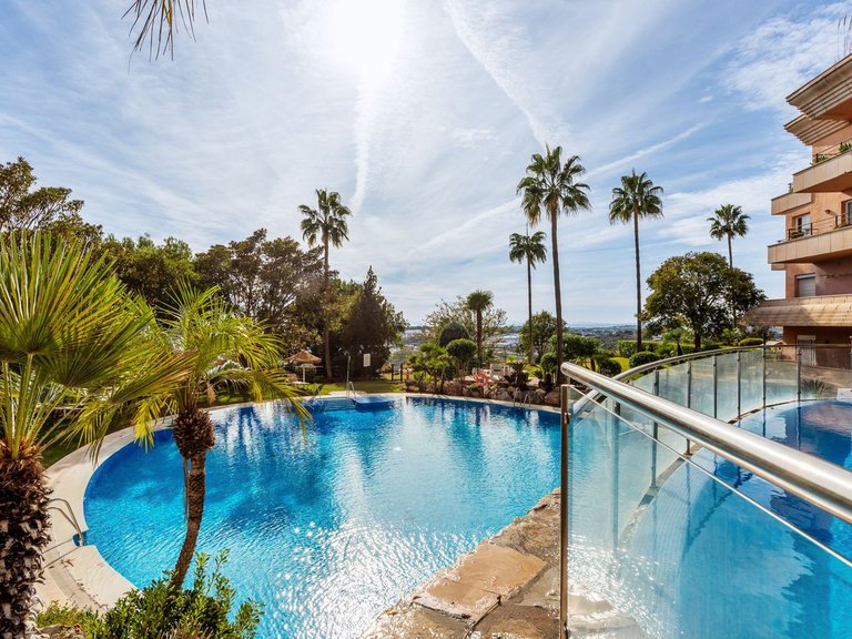 Apartment for Sale in Nueva Andalucía, Malaga 16